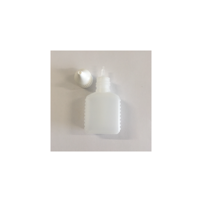 Firkantet plastflaske 30 ml.